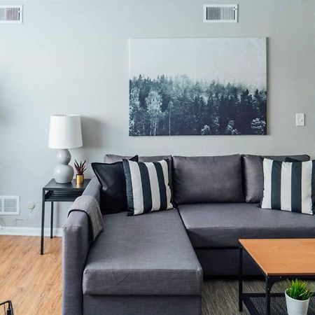 1Br Stylish Apartment, Perfect For Getaway - Oakdale 201 シカゴ エクステリア 写真