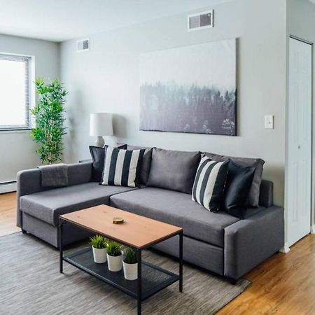 1Br Stylish Apartment, Perfect For Getaway - Oakdale 201 シカゴ エクステリア 写真